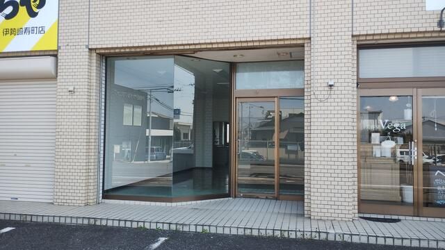 Commercial Unit for Rent in Isesaki, Gunma - 55.2 sqm - Thumbnail 3