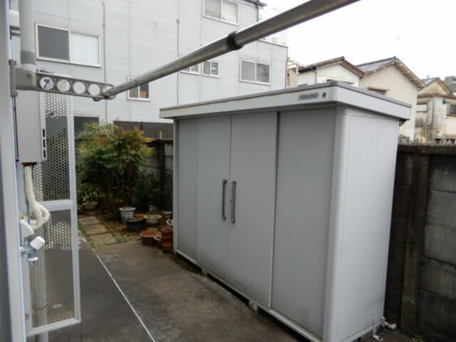 1K Apartment for Rent in Shinjuku, Tokyo - 19.95 sqm - Thumbnail 2