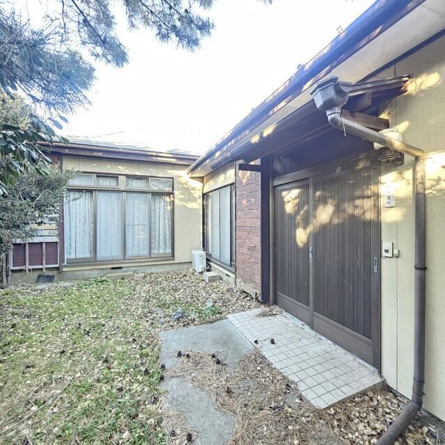 Large 917 sqm Corner Lot House in Fujioka, Gunma for Sale - Thumbnail 2
