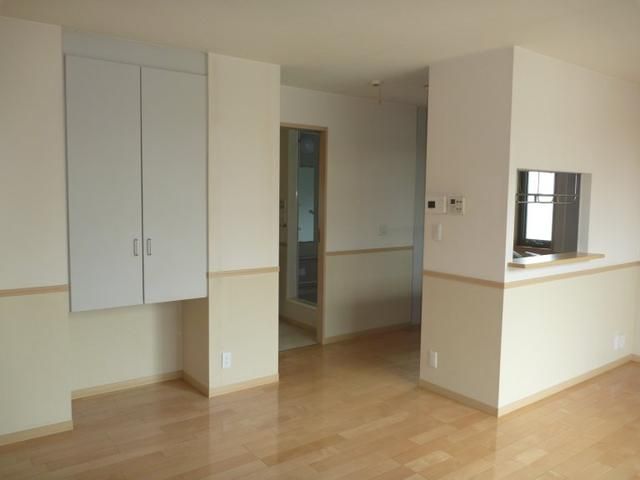 2LDK Apartment for Rent in Oyama, Tochigi - 57.96 sqm - Thumbnail 3