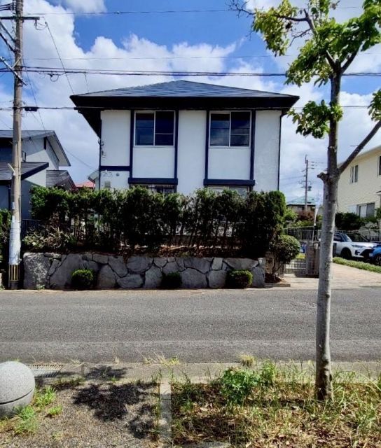 Renovated 5SLDK House in Kitakyushu's Aobadai with Park Views - Image 11