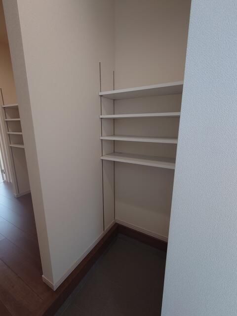 New 4LDK House in Kumamoto Higashi Ward with 3 Parking Spaces - Image 22