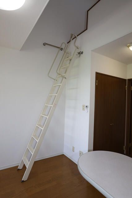 One-Room Apartment for Rent in Takaoka, Toyama - 26.58 m² - Thumbnail 3