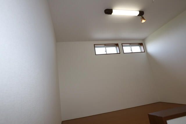 One-Room Apartment for Rent in Takaoka, Toyama - 26.58 m² - Thumbnail 4