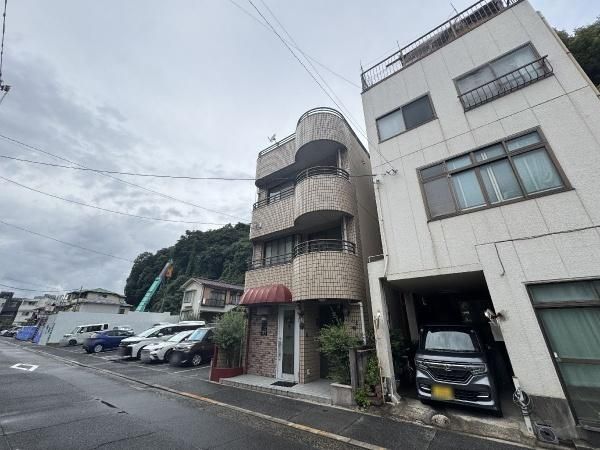 4SLDK House for Sale in Hiroshima's Minami Ward, 143.63㎡ - Thumbnail 2