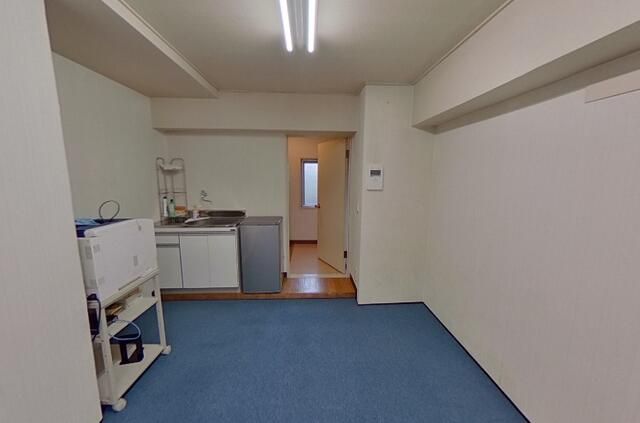 Commercial Unit for Sale Near Toyota Station in Hino - Thumbnail 3