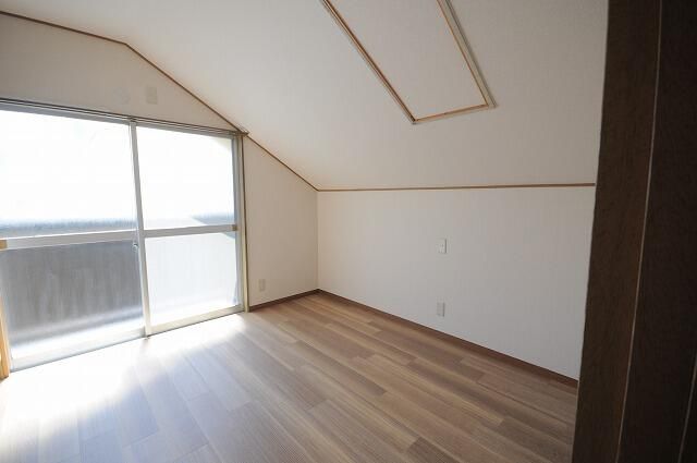 Traditional 3LDK House for Rent in Bunkyo, Tokyo - Thumbnail 3