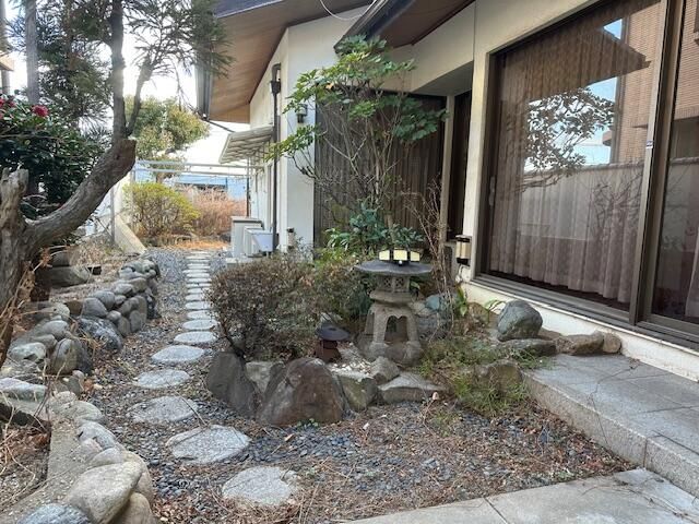 10SLDK House for Sale in Kobe's Mikage Yamate, Hyogo - Main Image