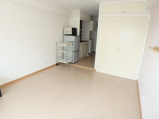 1K Apartment for Rent in Higashimatsuyama, Saitama - 19m² - Thumbnail 3