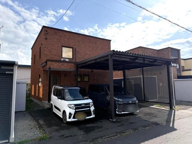 Modern 5LDK House in Asahikawa Hokkaido with Parking - Image 9