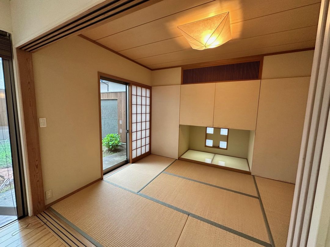 2004-Built 3LDK House with Rooftop Balcony in Isahaya, Nagasaki - Thumbnail 4