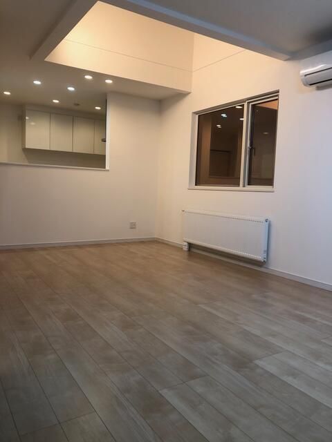 Modern 4LDK House for Rent in Quiet Sapporo Neighborhood - Thumbnail 4