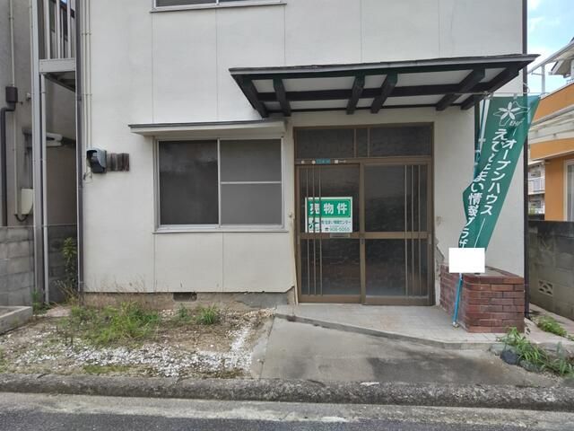 6DK Detached House for Sale in Matsuyama, Ehime | 99.36㎡ - Thumbnail 2