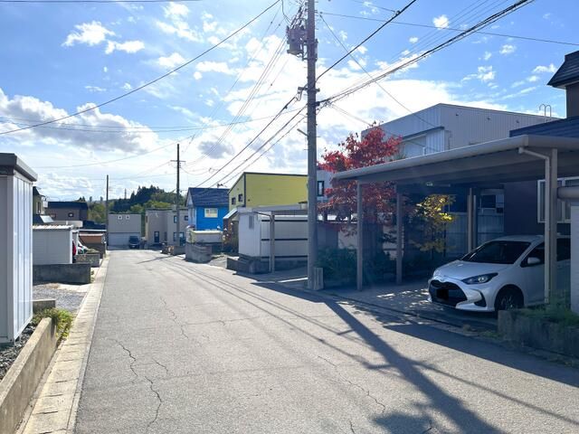 4LDK Detached House for Sale in Aomori City, Aomori - Thumbnail 3
