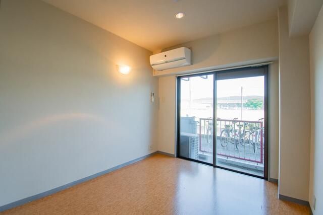 Used Condominium in Nagaoka City, Niigata - 16.33 sqm - Thumbnail 2