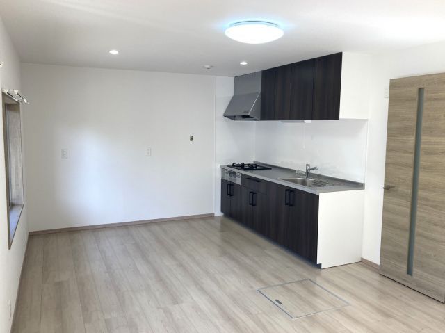 Renovated 3SLDK House in Ōnojō with South Garden - Image 22