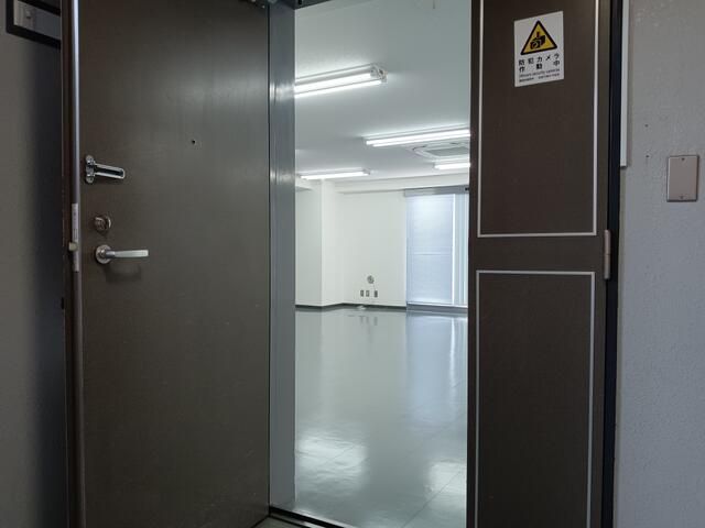 Office Space for Rent in Atsugi, Kanagawa - 131.96 sqm - Thumbnail 2