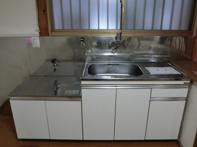 2DK Apartment for Rent in Nagatsuta, Yokohama - 40m² - Thumbnail 3