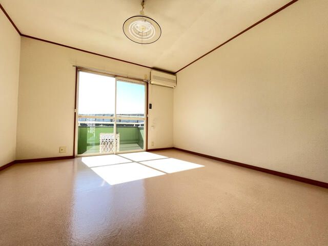 Estate Kofu 1K Apartment for Rent in Chuo, Yamanashi - Thumbnail 2