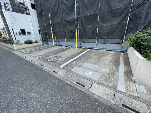 Parking Space for Rent in Koshigaya, Saitama - Thumbnail 3