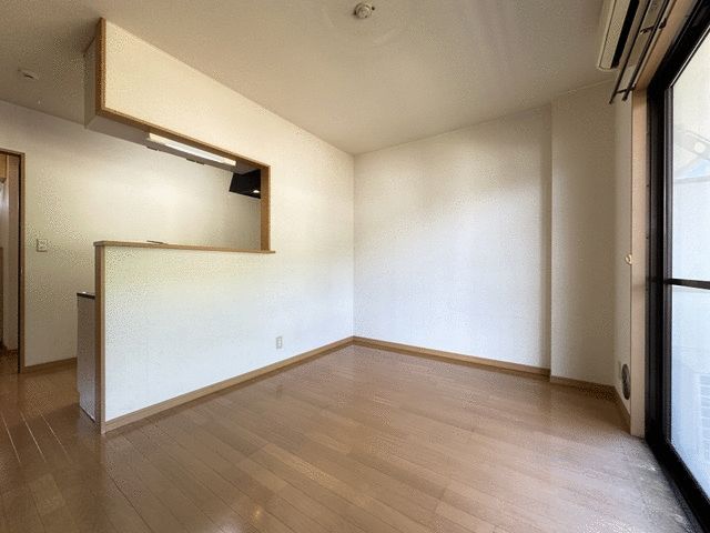 2LDK Apartment for Rent in Tsuru, Yamanashi - Near Tanokura Station - Thumbnail 2