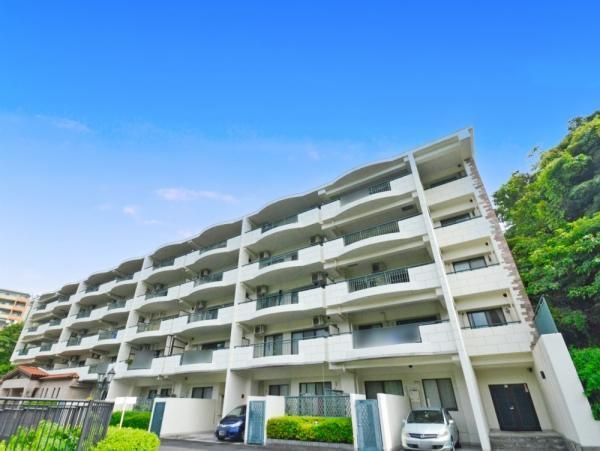 3LDK Condo for Sale in Zushi, Kanagawa - Near Higashi-Zushi Station - Thumbnail 2