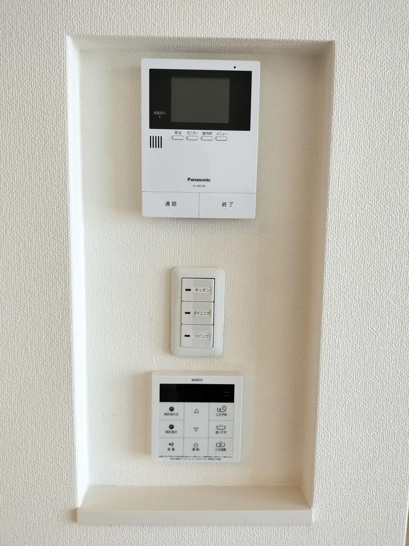 FORENA 2LDK Apartment for Rent in Mitaka, Tokyo - Thumbnail 4