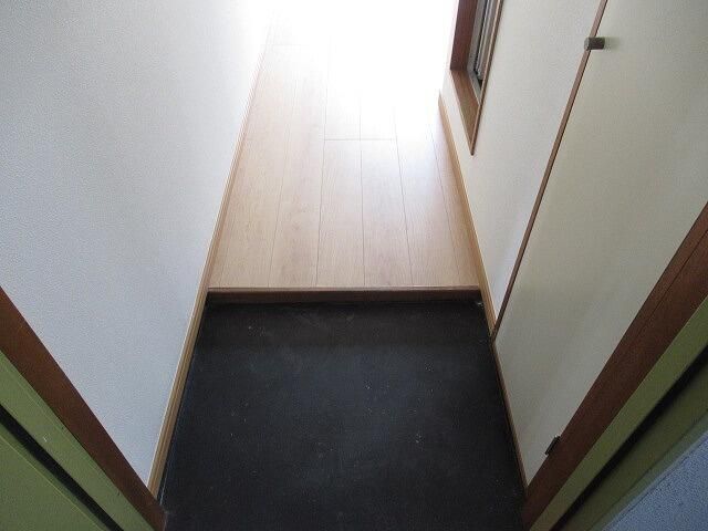1R Apartment for Rent in Musashino, Tokyo - Near Mitaka Station - Thumbnail 3