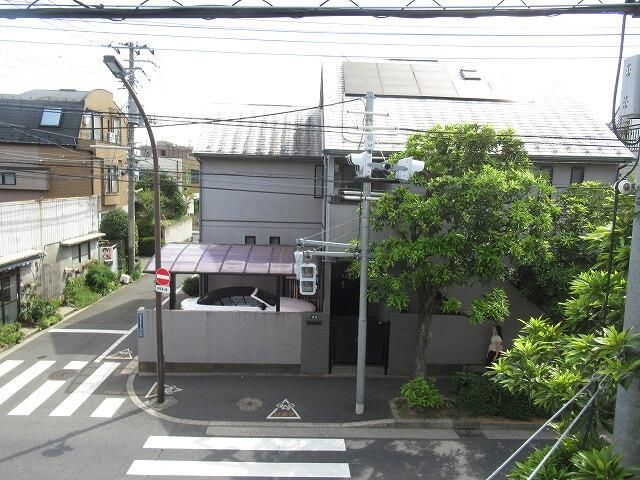 1R Apartment for Rent in Musashino, Tokyo - Near Mitaka Station - Thumbnail 2