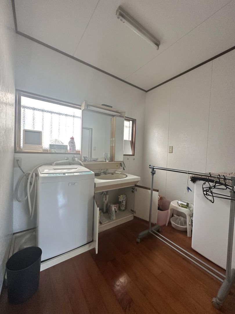 3LDK Detached House for Sale in Miyakonojo, Miyazaki - Thumbnail 3