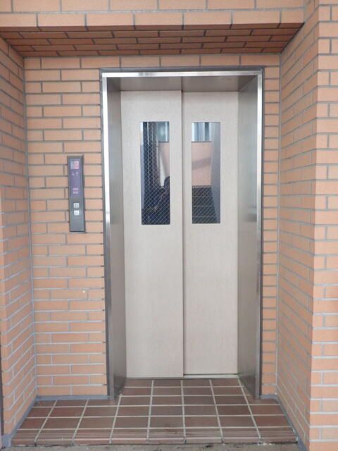 3DK Apartment for Rent in Akishima, Tokyo - 58.5 sqm - Thumbnail 3