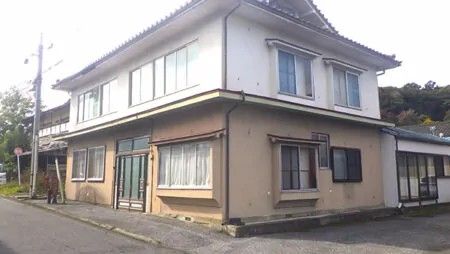 Spacious House with Brick Storehouse Near Iwate Kami-Kami Station, Tono - Thumbnail 4