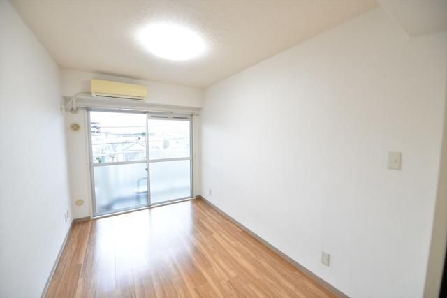 3LDK Apartment for Rent in Minami Ward, Saitama City - Thumbnail 3