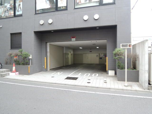Parking Space for Rent Near Nishi-Hachioji Station, Tokyo - Thumbnail 2