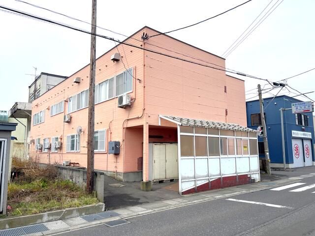Land with Old House for Sale in Aomori City, Aomori - Thumbnail 3