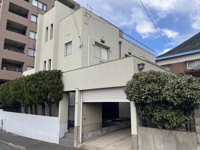 4LDK House on 184sqm Land in Kirigaoka, Kitakyushu - Thumbnail 2