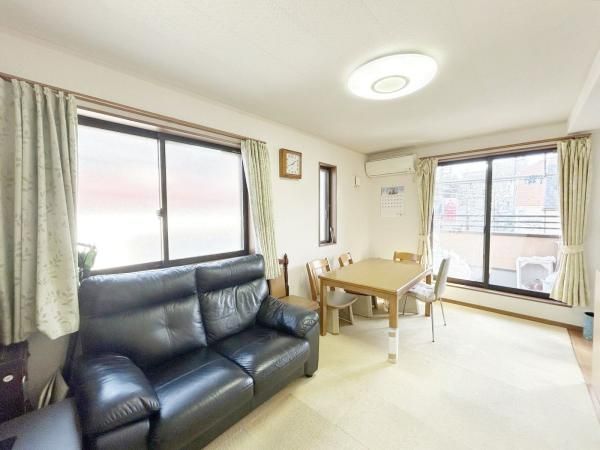 Shop-Residence for Sale in Akabanenishi, Kita City, Tokyo - Thumbnail 2