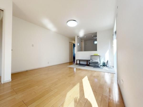 4LDK Detached House for Sale in Chuo Ward, Chiba City - Thumbnail 3