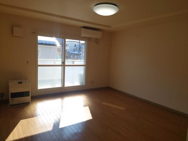 1LDK Apartment for Rent in Kiyota, Sapporo, Hokkaido - Thumbnail 2