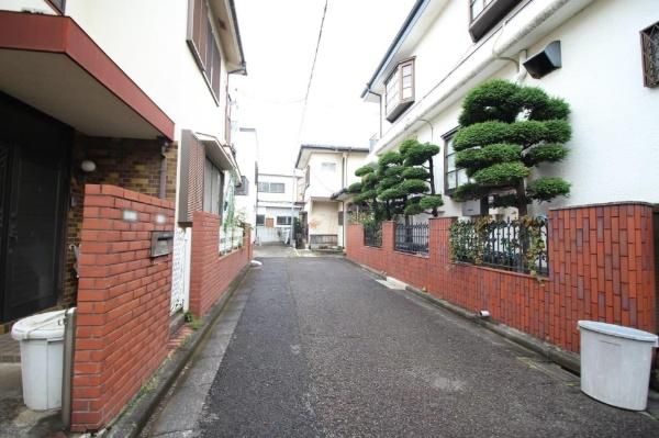 Residential Land for Sale in Setagaya's Kita-Karasuyama, Tokyo - Thumbnail 4