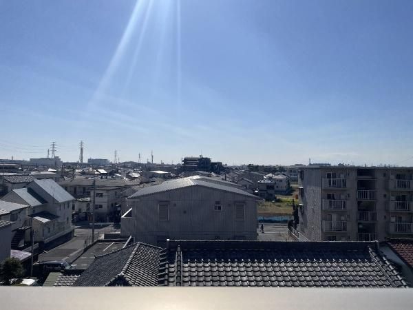 2LDK Apartment for Sale in Ichikawa, Chiba - 60.36 sqm - Thumbnail 4
