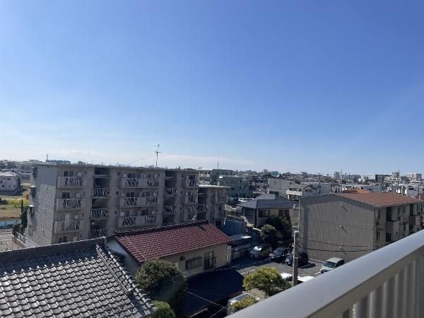 2LDK Apartment for Sale in Ichikawa, Chiba - 60.36 sqm - Thumbnail 3