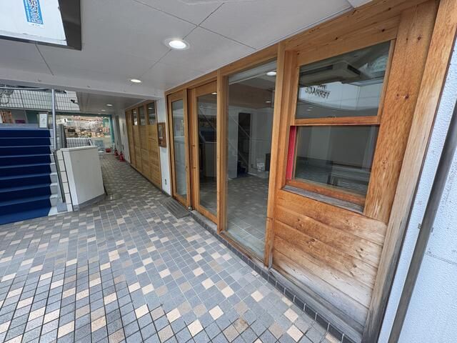 Retail Space for Rent in Jiyugaoka, Meguro-ku, Tokyo - Image 1