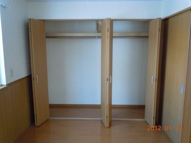 1LDK Apartment for Rent near Yurigahara Station, Sapporo - Thumbnail 4