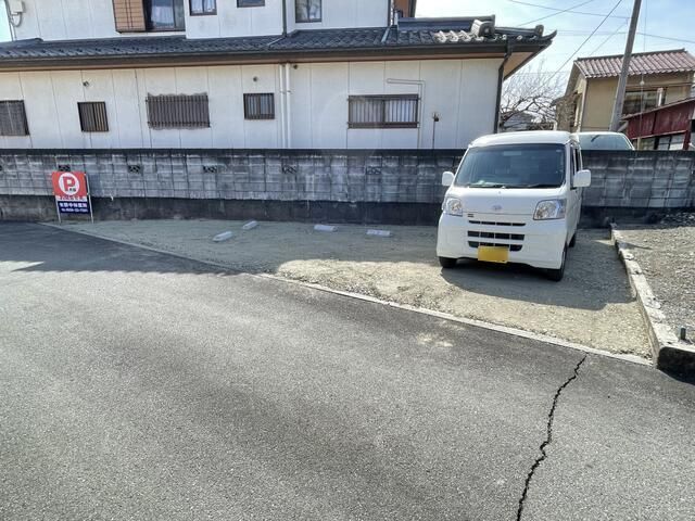 Parking Space for Rent in Fujikawa Town, Yamanashi - Thumbnail 4