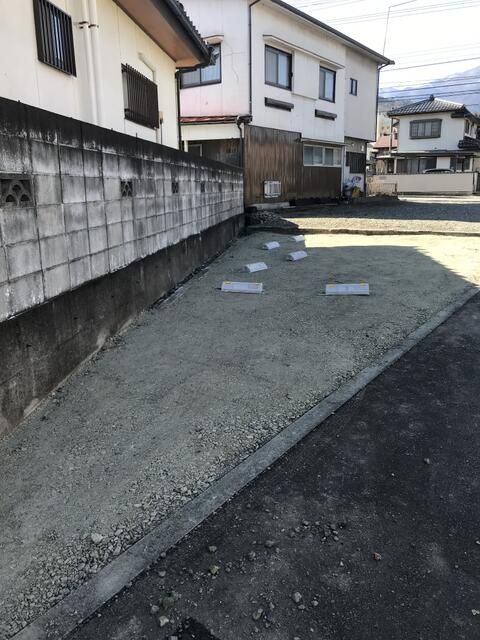Parking Space for Rent in Fujikawa Town, Yamanashi - Thumbnail 2
