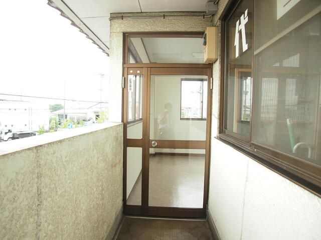 Office for Rent in Utsunomiya, Tochigi - 32.4 sqm - Thumbnail 2