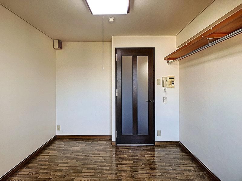 Affordable 1K Apartment for Sale in Central Kanazawa - Thumbnail 4