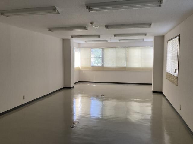Office for Rent in Liberte Atago, Sendai, Miyagi - 46 sqm - Thumbnail 2