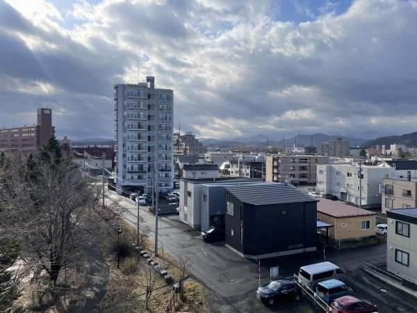 4LDK Condo for Sale in Sapporo's Sumikawa, Near Subway Station - Thumbnail 4